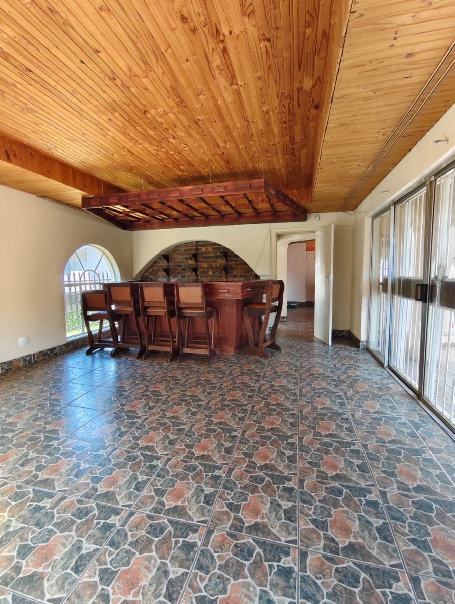 4 Bedroom Property for Sale in Vaalpark Free State